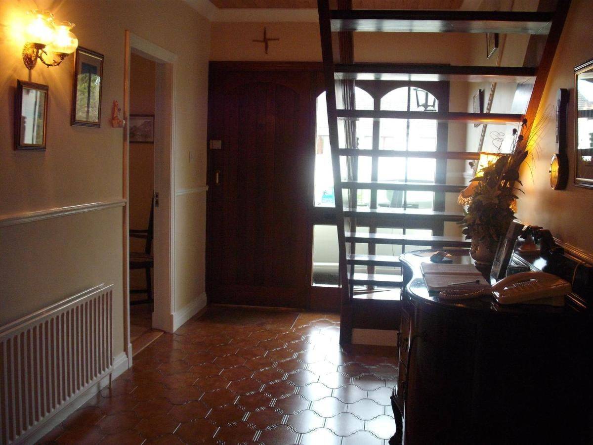 Фото  Maryville Bed and Breakfast Нина 38